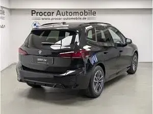 Neu BMW 216 122 PS (89 kW) 2026 Schwarz (black sapphire) Coupé