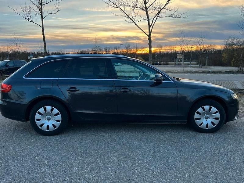 Gebraucht Audi A4 Ambiente 120 PS (88 kW) 2010 Schwarz Kombi