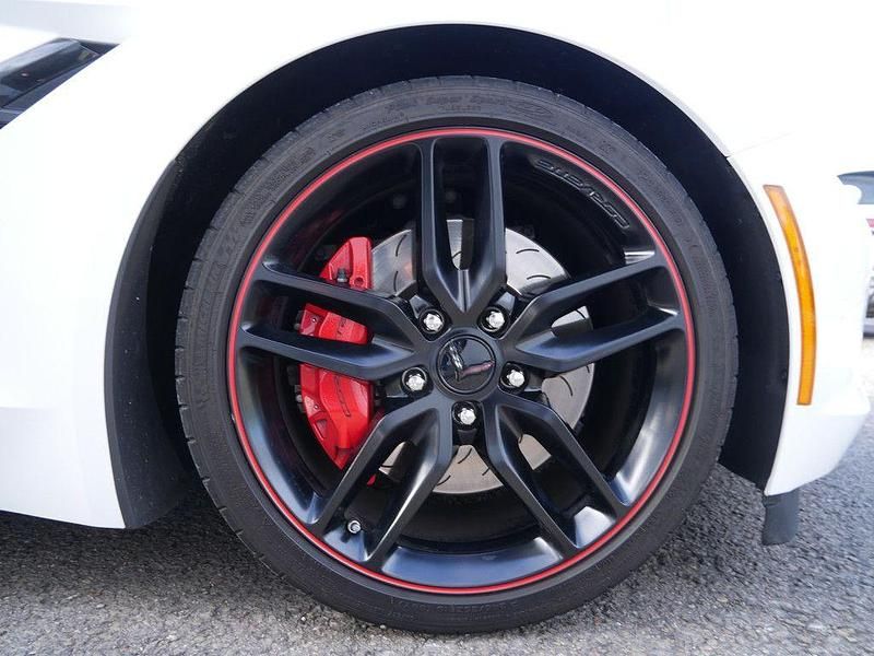 Gebraucht Corvette Stingray 466 PS (342 kW) 2019 Weiss Coupé