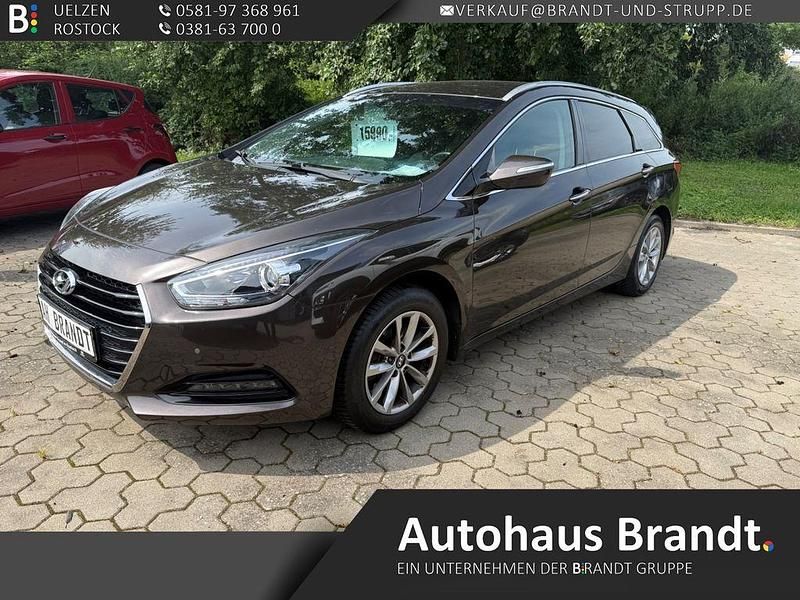 Braun Gebraucht 2019 Hyundai i40 Trend Kombi | 14.990 € (Fairer Preis) - Bild 1/4
