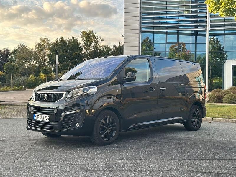 Schwarz Gebraucht 2017 Peugeot Traveller Allure Van / Kleinbus | 30.200 € (Etwas zu teuer) - Bild 1/4