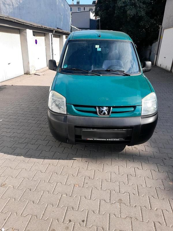 Grün Gebraucht 2006 Peugeot Partner Van / Kleinbus | 1.900 € - Bild 1/4