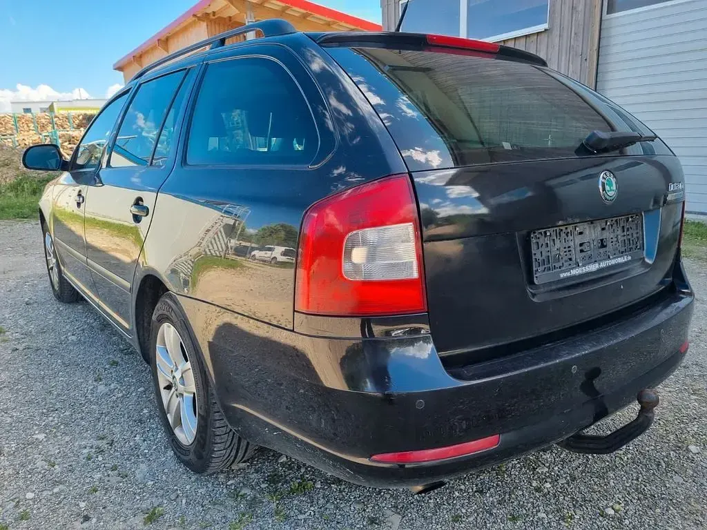 Gebraucht Skoda Octavia GreenLine 105 PS (77 kW) 2013 Schwarz Kombi