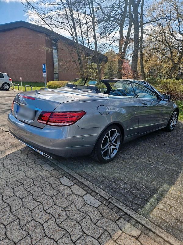 Gebraucht Mercedes E200 180 PS (132 kW) 2015 Grau Cabrio
