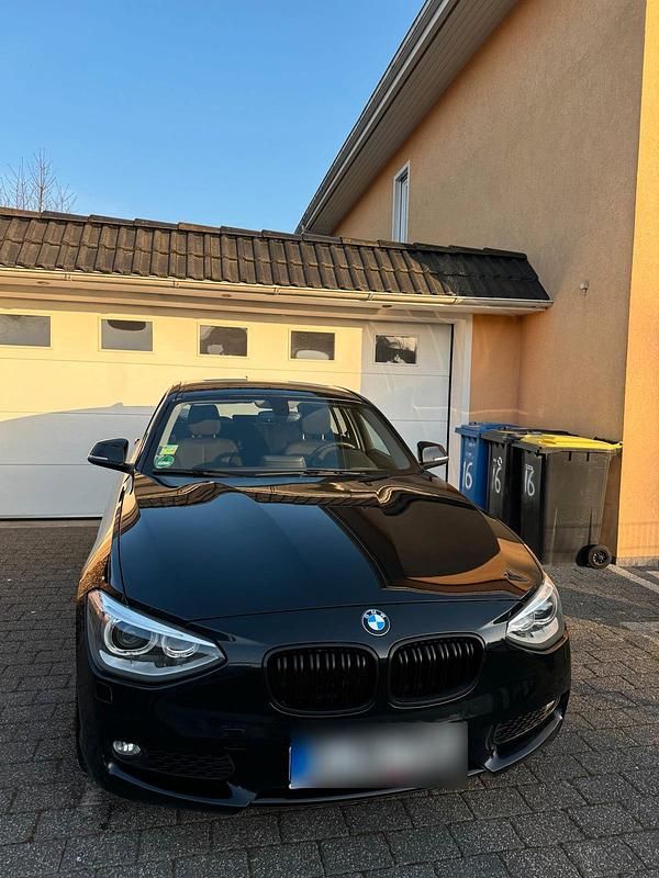 Gebraucht BMW 118 143 PS (105 kW) 2014 Schwarz Kleinwagen