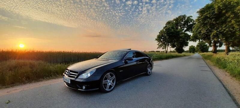 Schwarz Gebraucht 2009 Mercedes CLS63 AMG AMG Coupé | 21.500 € (Fairer Preis) - Bild 1/4