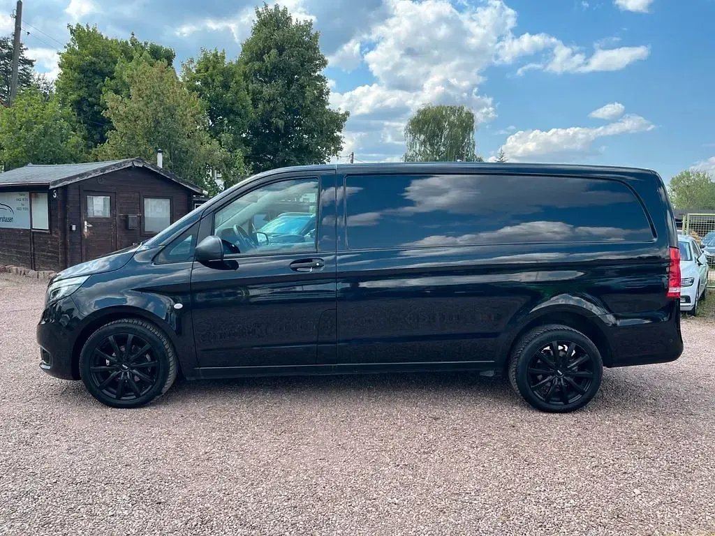 Gebraucht Mercedes Vito 163 PS (119 kW) 2018 Schwarz Van