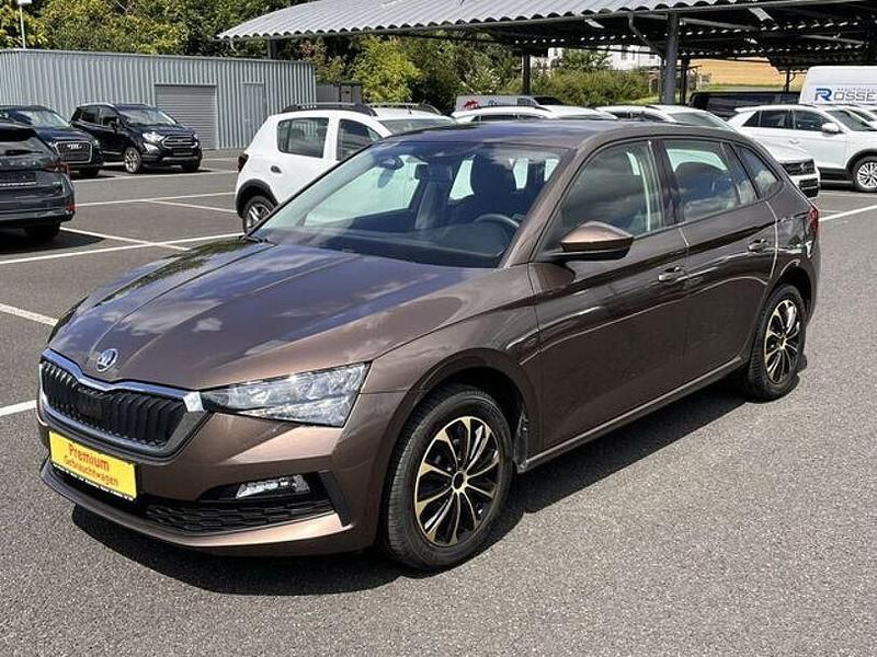 Braun Gebraucht 2020 Skoda Scala Active Kleinwagen | 13.990 € (Guter Preis) - Bild 1/4