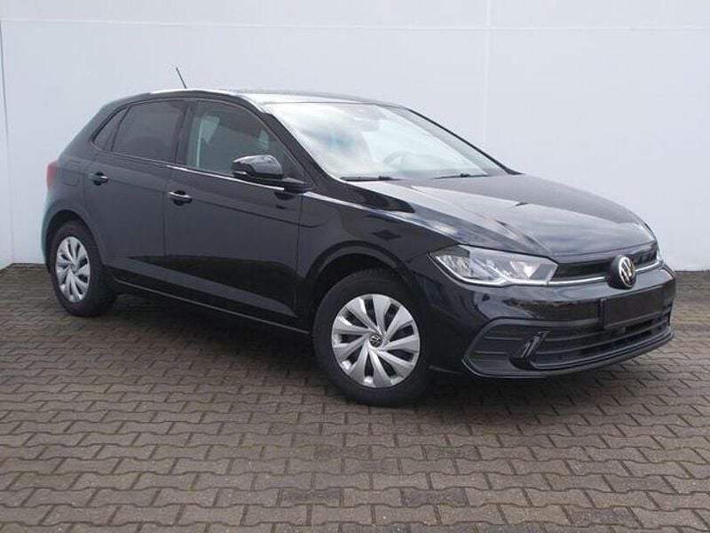 Gebraucht VW Polo Comfortline 95 PS (69 kW) 2022 Schwarz Kleinwagen
