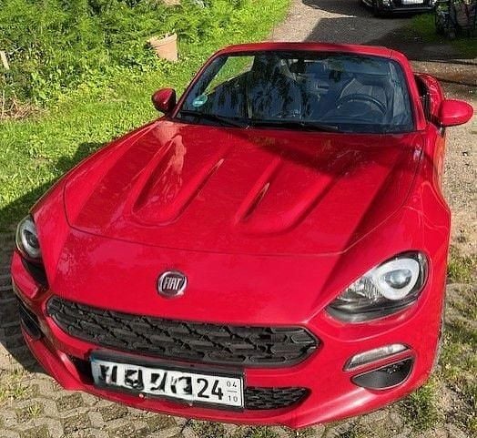 Rot Gebraucht 2017 Fiat 124 Spider Cabrio | 15.999 € (Superpreis) - Bild 1/3