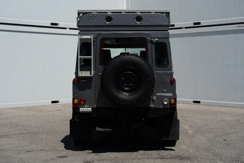 Gebraucht Land Rover Defender SE 122 PS (89 kW) 2007 Grau Kombi