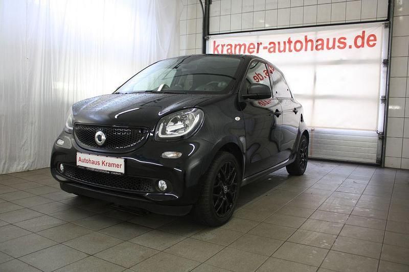 Schwarz Gebraucht 2017 Smart ForFour Kleinwagen | 13.900 € (Etwas zu teuer) - Bild 1/4