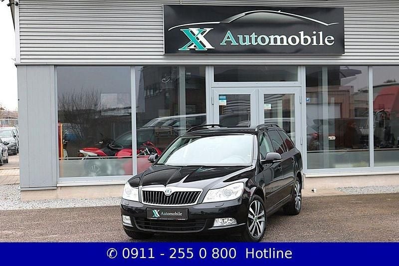 Schwarz Gebraucht 2013 Skoda Octavia Family Kombi | 5.150 € (Superpreis) - Bild 1/4