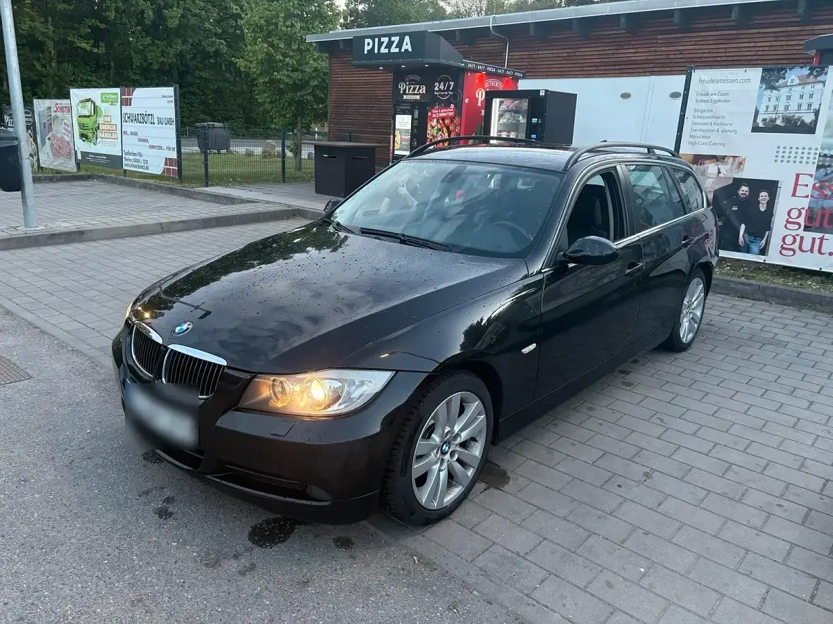 Second-hand BMW 325 197 CP (144 kW) 2007 Negru Break