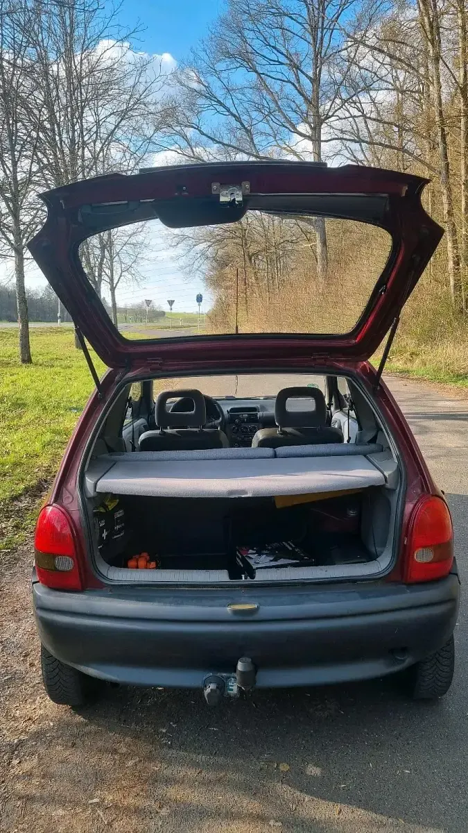 Second-hand Opel Corsa 60 CP (44 kW) 1994 Hatchback