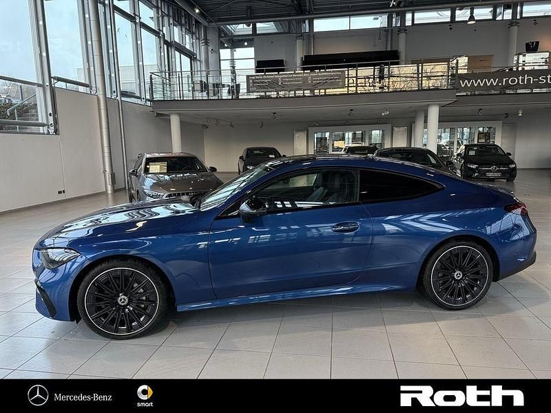 Gebraucht Mercedes CLE200 AMG Line Premium Plus 204 PS (150 kW) 2024 Blau Coupé