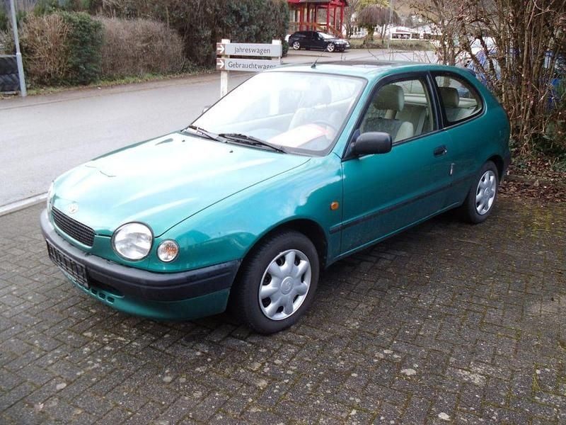 Gebraucht Toyota Corolla 86 PS (63 kW) 1998 Grün Kleinwagen