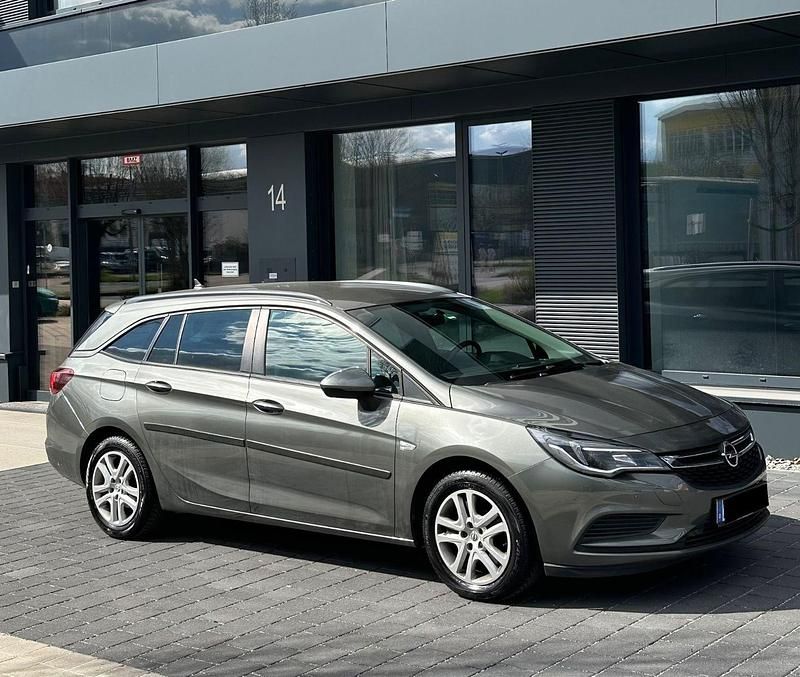 Gebraucht Opel Astra 110 PS (80 kW) 2018 Grau Kombi