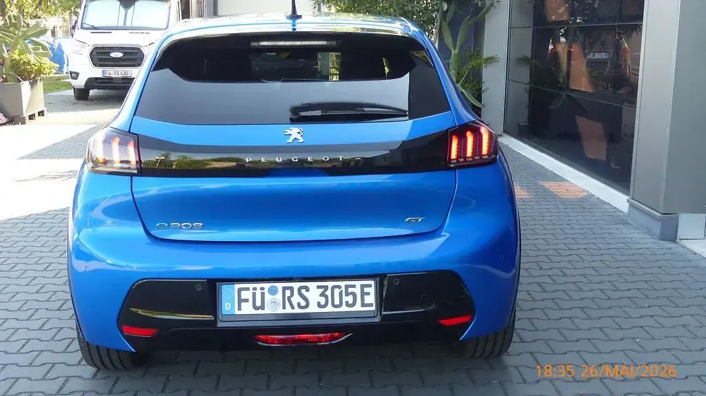 Gebraucht Peugeot e-208 GT 100 kW (136 PS) 2023 Blau Kleinwagen