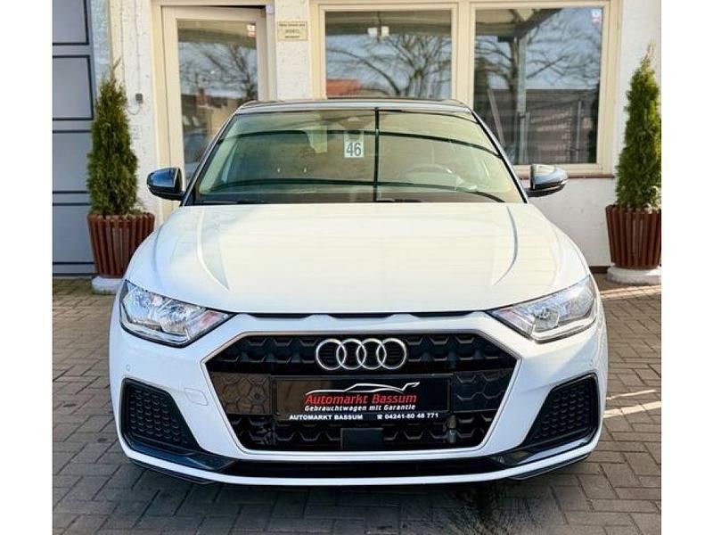 Gebraucht Audi A1 Sportback Advanced 95 PS (69 kW) 2022 Weiß Kleinwagen