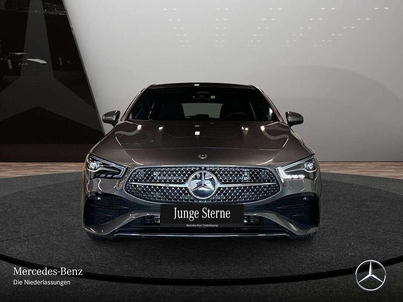 Gebraucht Mercedes CLA200 AMG 163 PS (119 kW) 2025 Mountain grau Kombi
