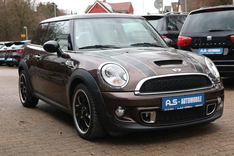Braun Gebraucht 2011 Mini Cooper S Kleinwagen | 5.490 € (Superpreis) - Bild 1/4