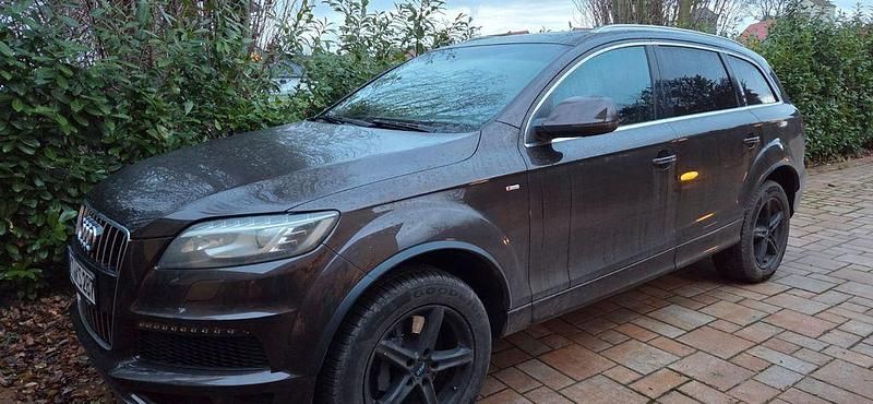 Braun Gebraucht 2010 Audi Q7 Ambiente SUV | 14.900 € (Fairer Preis) - Bild 1/4