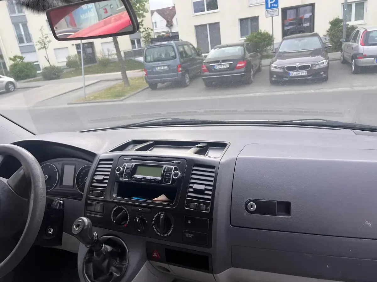 Gebraucht VW Transporter 101 PS (74 kW) 2010 Silber Van