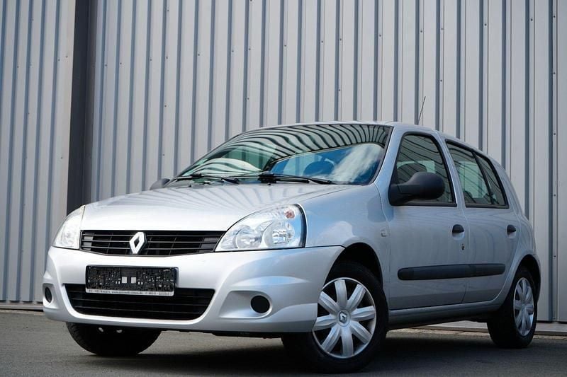 Gebraucht Renault Clio II Authentique 75 PS (55 kW) 2011 Grau Kleinwagen