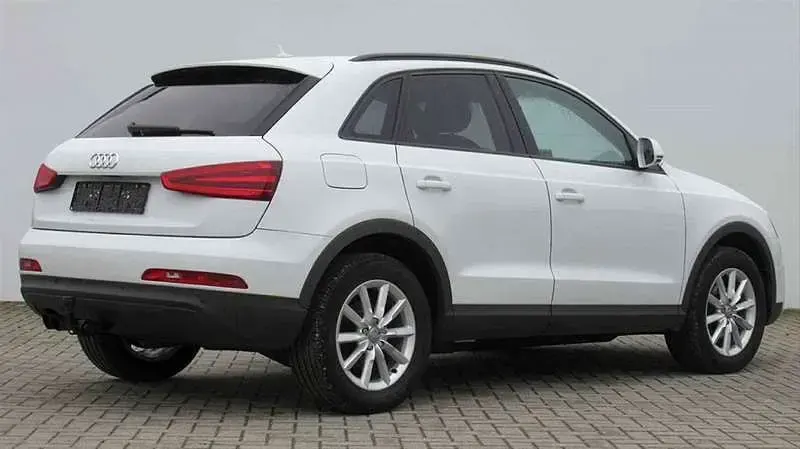 Gebraucht Audi Q3 140 PS (102 kW) 2013 Weiss / uni SUV