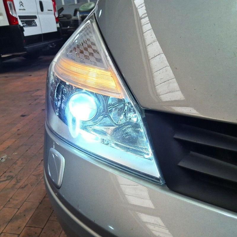 Grau Gebraucht 2007 Renault Espace Van / Kleinbus | 1.990 € (Fairer Preis) - Bild 1/4