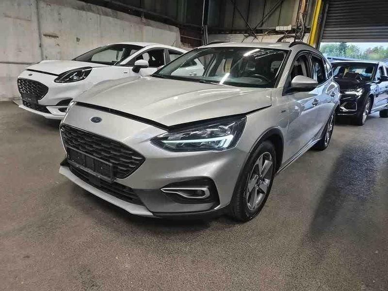 Silber Gebraucht 2020 Ford Focus Active X Limousine | 8.990 € (Fairer Preis) - Bild 1/4