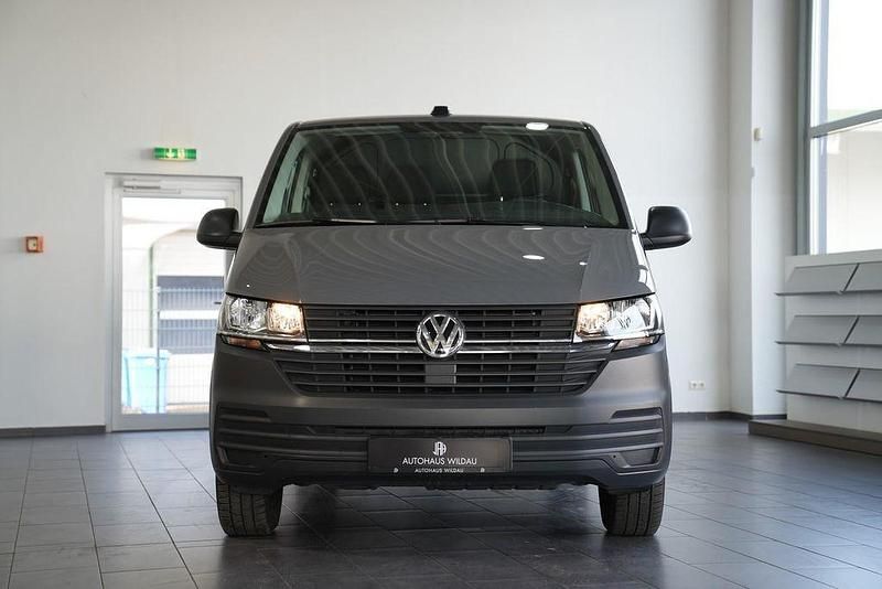 Gebraucht VW T6.1 110 PS (80 kW) 2022 Pure grey Van