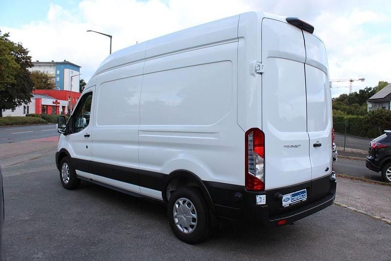 Gebraucht Ford Transit Trend 131 PS (96 kW) 2024 Frost weiß Van / Kleinbus