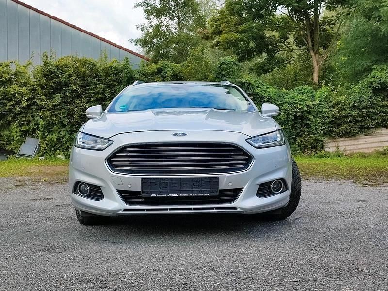 Grau Gebraucht 2018 Ford Mondeo Titanium Kombi | 9.590 € (Superpreis) - Bild 1/4