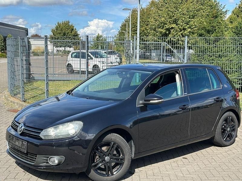 Schwarz Gebraucht 2011 VW Golf VI Style Limousine | 3.770 € (Guter Preis) - Bild 1/4