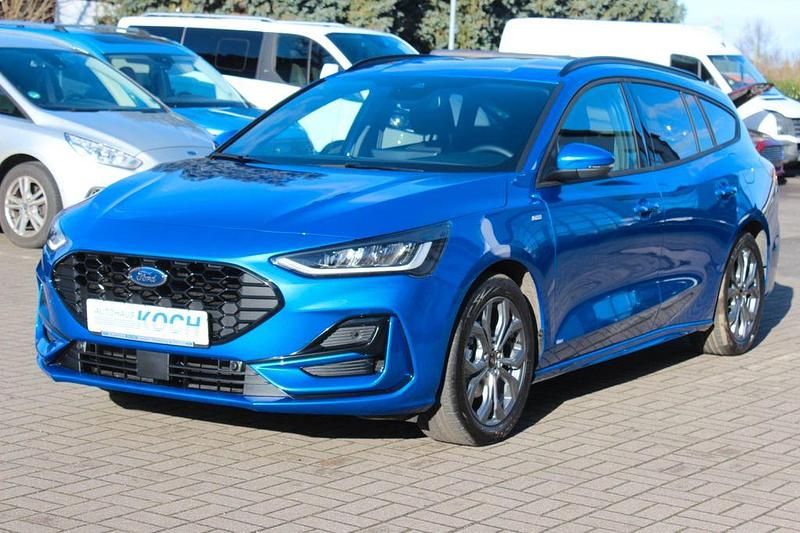 Gebraucht Ford Focus ST-Line X 155 PS (114 kW) 2024 Blau Limousine
