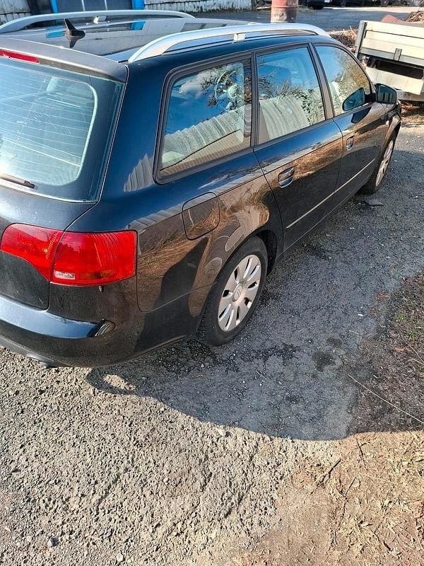 Gebraucht Audi A4 163 PS (119 kW) 2004 Schwarz Kombi