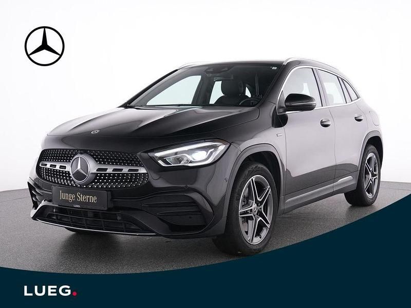 Schwarz Gebraucht 2021 Mercedes GLA250 AMG SUV | 33.935 € (Fairer Preis) - Bild 1/4