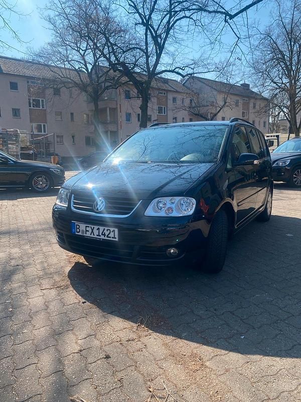 Gebraucht VW Touran 85 PS (62 kW) 2004 Schwarz Van / Kleinbus