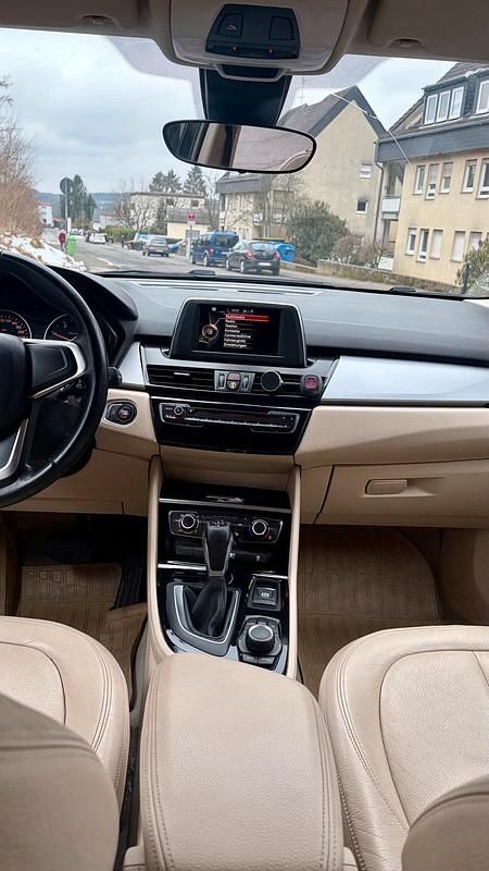 Gebraucht BMW 218 150 PS (110 kW) 2015 Blau Kombi