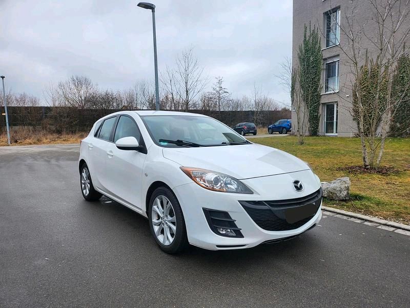 Gebraucht Mazda 3 Exclusive-Line 116 PS (85 kW) 2011 Weiß Limousine