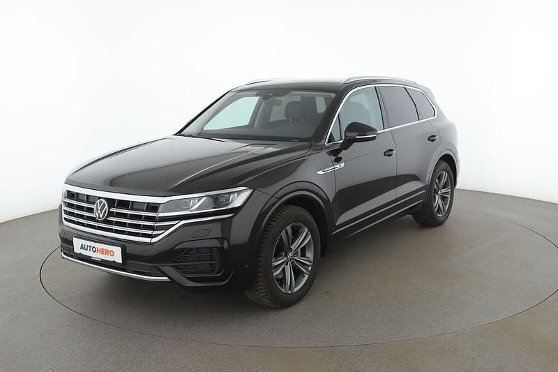 Braun Gebraucht 2021 VW Touareg Elegance SUV | 39.260 € (Guter Preis) - Bild 1/4