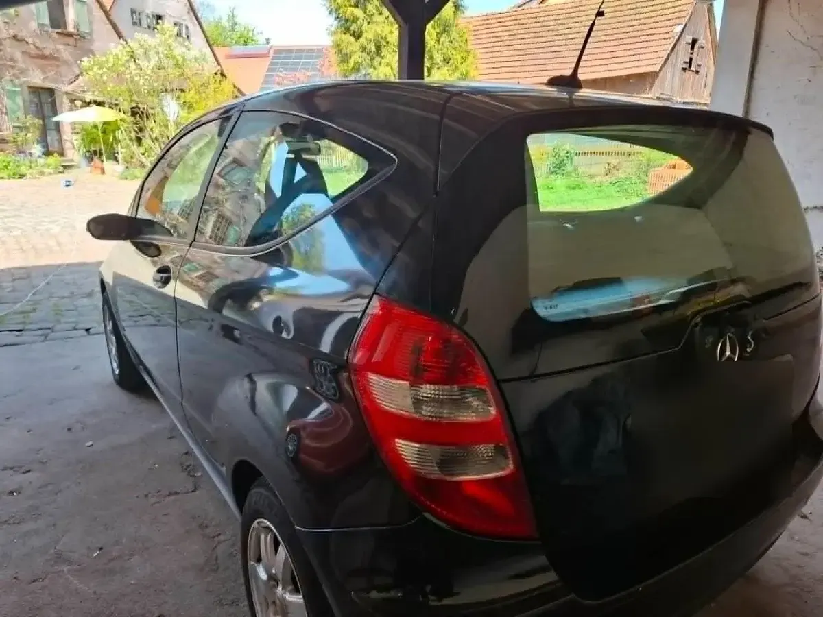 Second-hand Mercedes A160 2007 Negru Hatchback