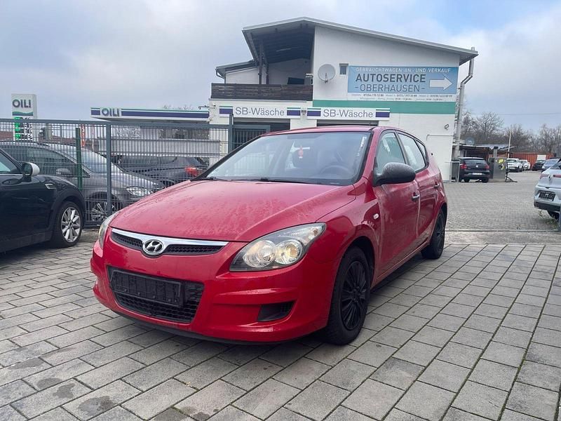 Rot Gebraucht 2010 Hyundai i30 Edition Kleinwagen | 3.999 € (Fairer Preis) - Bild 1/4