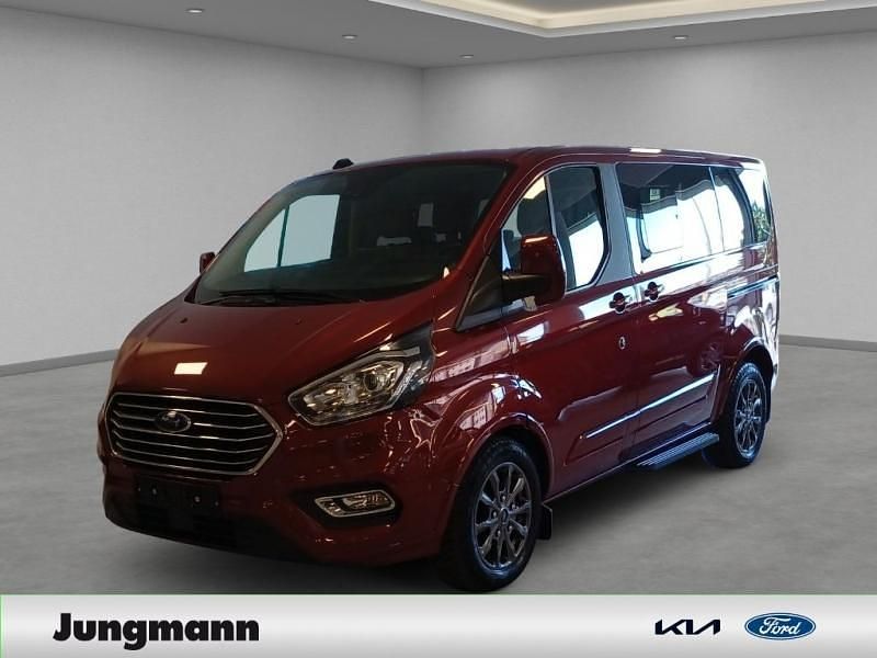 Rot Gebraucht 2022 Ford Tourneo Custom Titanium Van | 37.990 € (Fairer Preis) - Bild 1/4