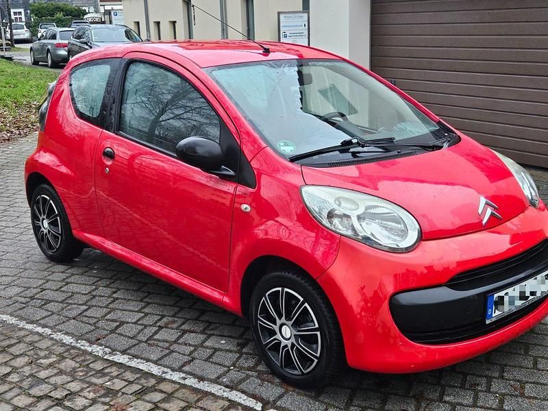 Rot Gebraucht 2008 Citroën C1 Kleinwagen | 1.850 € - Bild 1/4