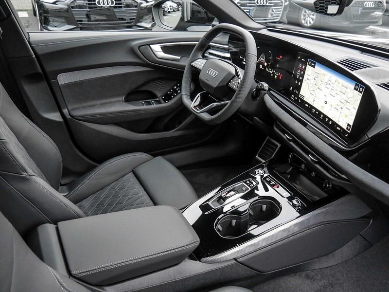 Gebraucht Audi A5 204 PS (150 kW) 2025 Daytonagrau perleffekt Kombi