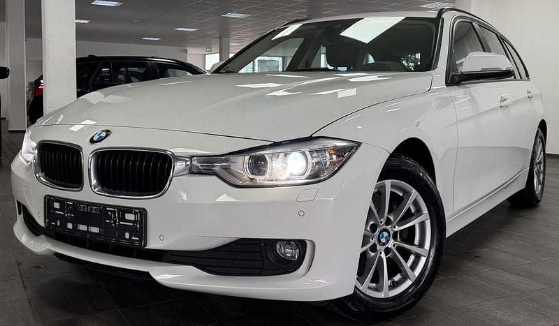 Gebraucht BMW 320 Sport Line 184 PS (135 kW) 2015 Weiß Kombi