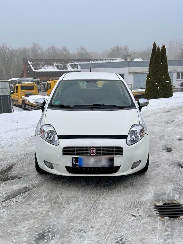 Gebraucht Fiat Punto 77 PS (56 kW) 2008 Weiß Kleinwagen